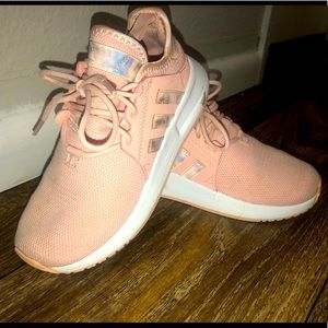 Girls (kids) tennis shoes size 12k